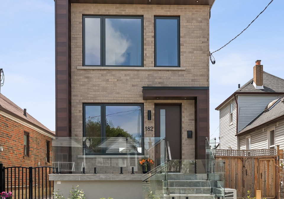 182-chambers-avenue-toronto-ontario-w12174165