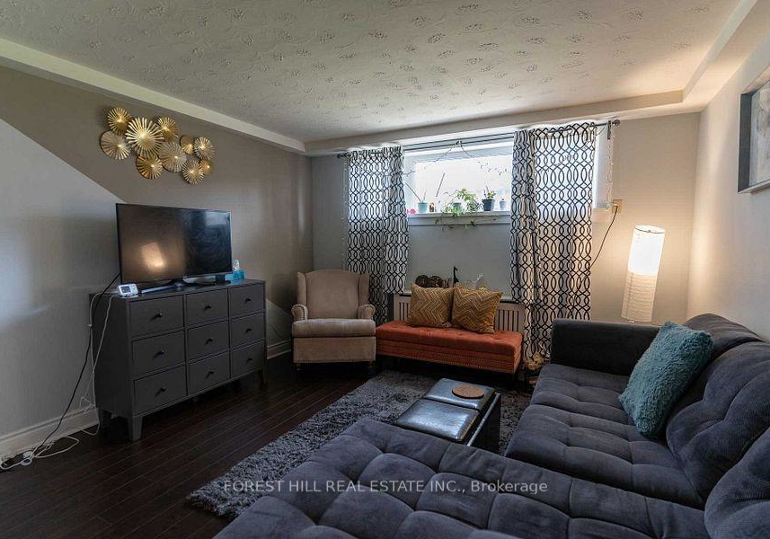 42-emerald-crescent-etobicoke-ontario-w12174328
