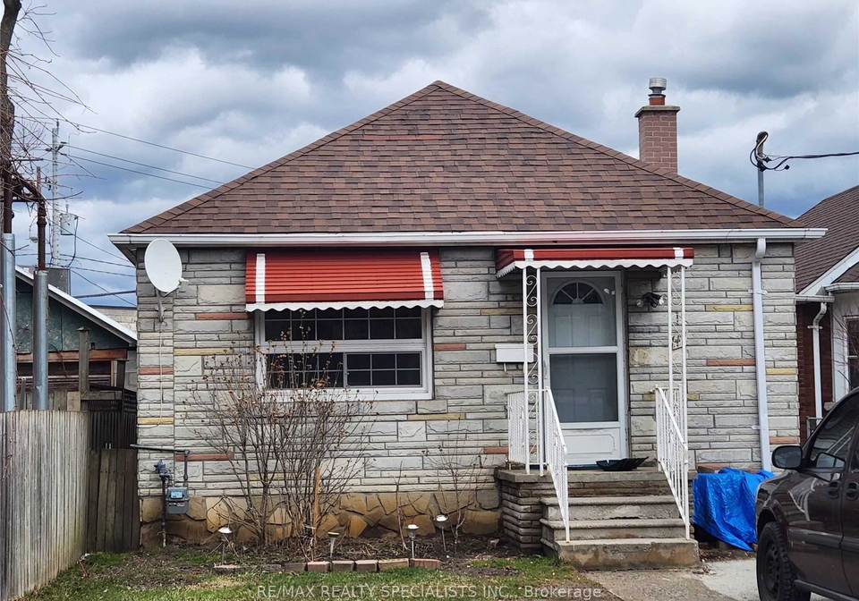 47-syndicate-avenue-north-york-ontario-w12174375