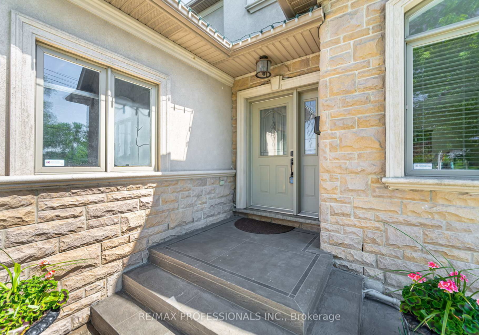 87-lavington-drive-etobicoke-ontario-w12174570