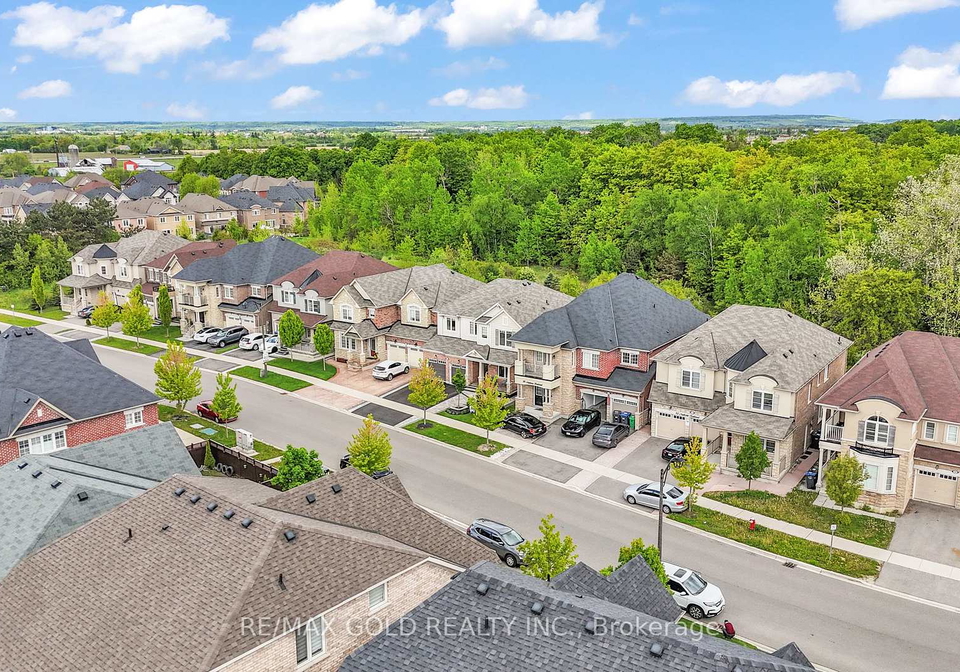 88-newhouse-boulevard-caledon-ontario-w12175156