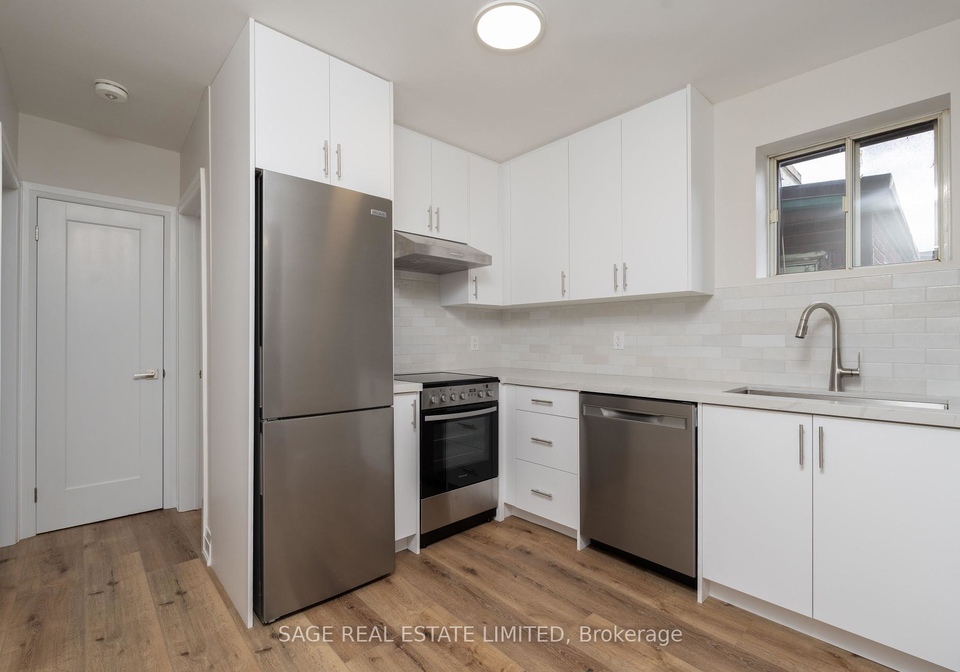 366-royal-york-road-etobicoke-ontario-w12175677