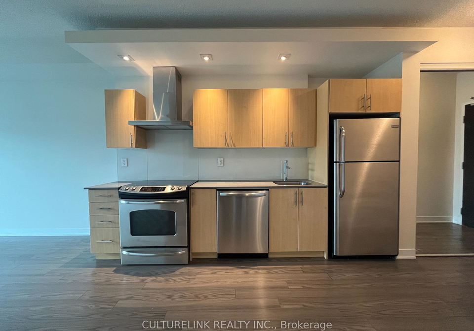 165-legion-road-n-etobicoke-ontario-w12177115