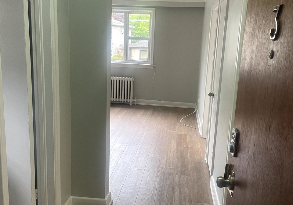 36-long-branch-avenue-etobicoke-ontario-w12178385