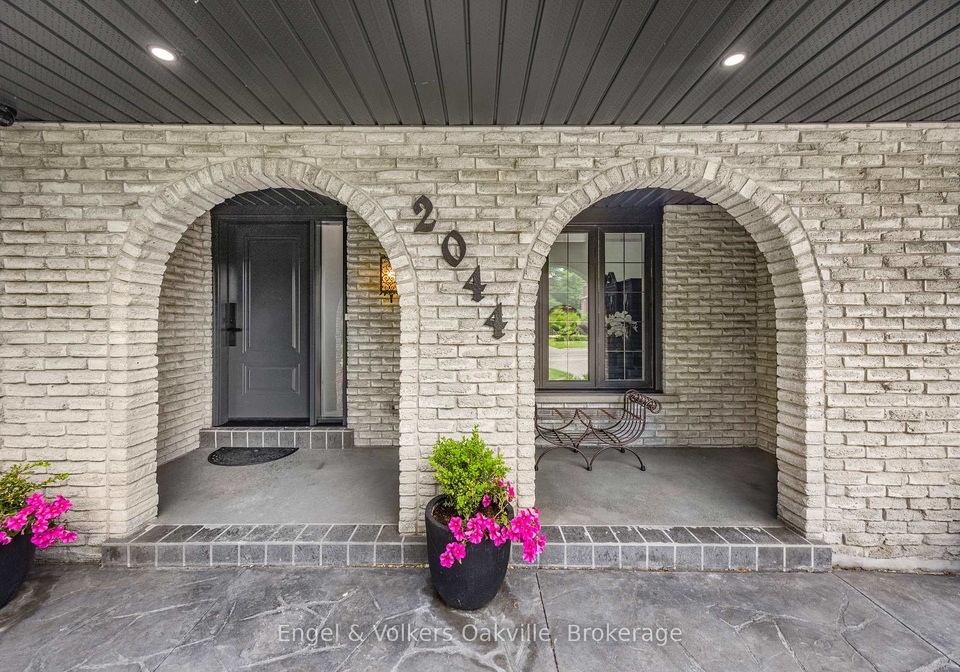 2044-road-mississauga-ontario-w12178696