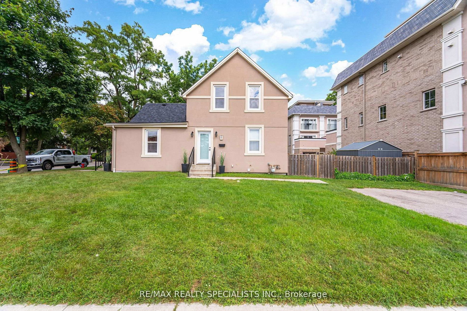519-elizabeth-street-burlington-ontario-w12178824