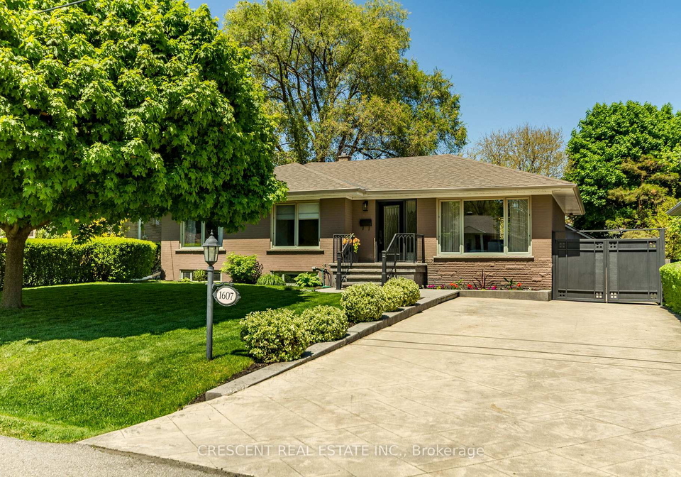 1607-chippendale-road-mississauga-ontario-w12178834