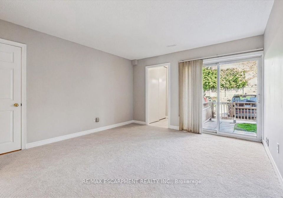 4140-foxwood-drive-burlington-ontario-w12179040