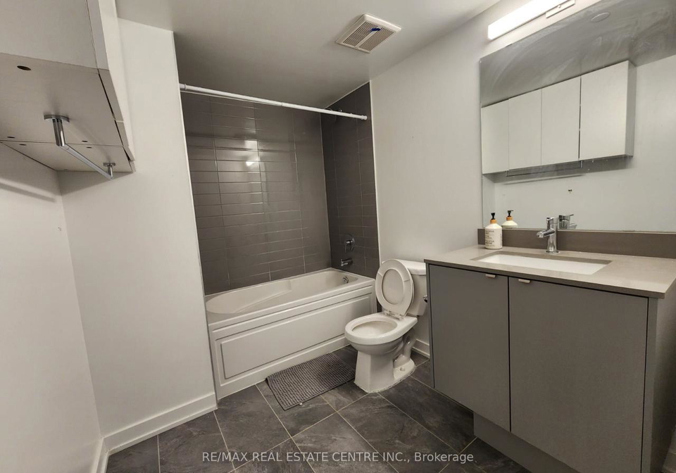 3210-dakota-common-burlington-ontario-w12179746