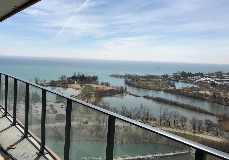 20-shore-breeze-drive-etobicoke-ontario-w12180250