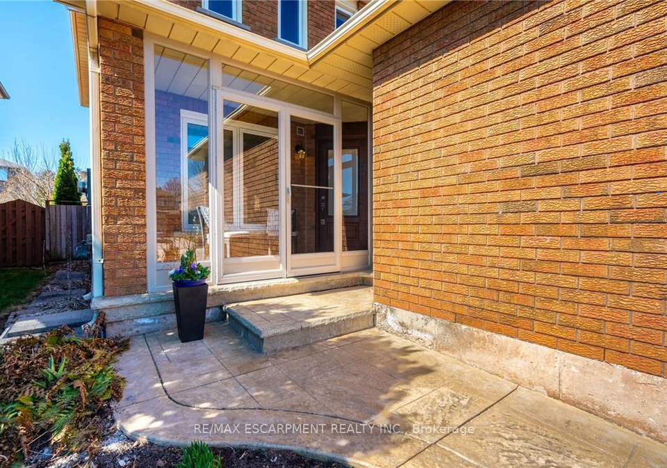 622-fothergill-boulevard-burlington-ontario-w12180291