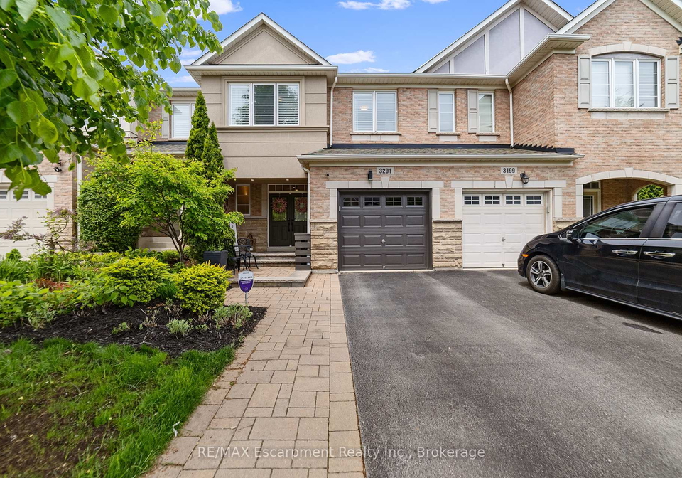 3201-epworth-crescent-oakville-ontario-w12180983