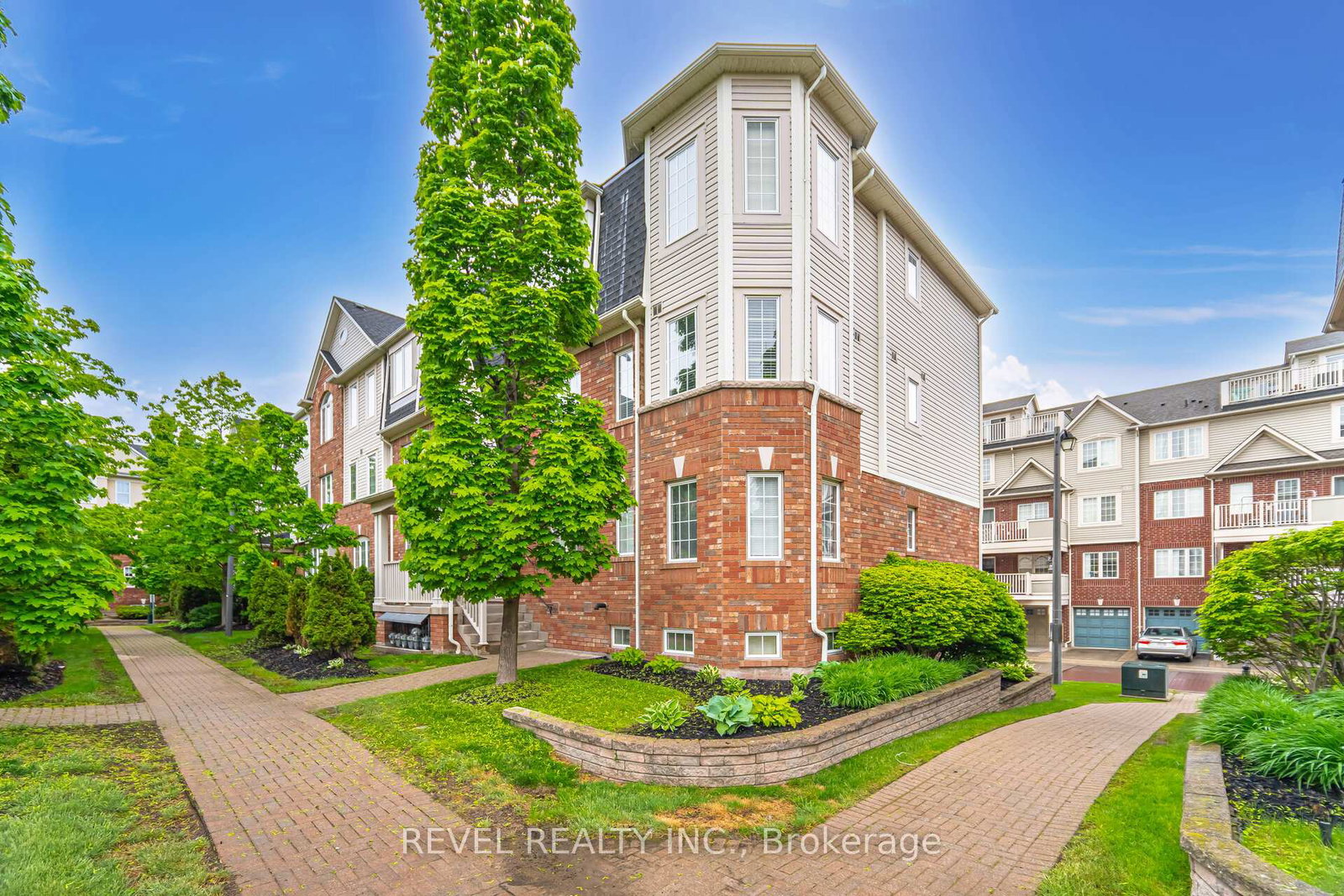 724-neighbourhood-circle-mississauga-ontario-w12181038
