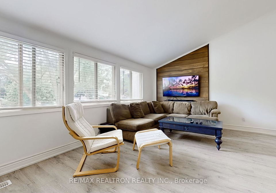 1894-kirkwall-crescent-mississauga-ontario-w12181179