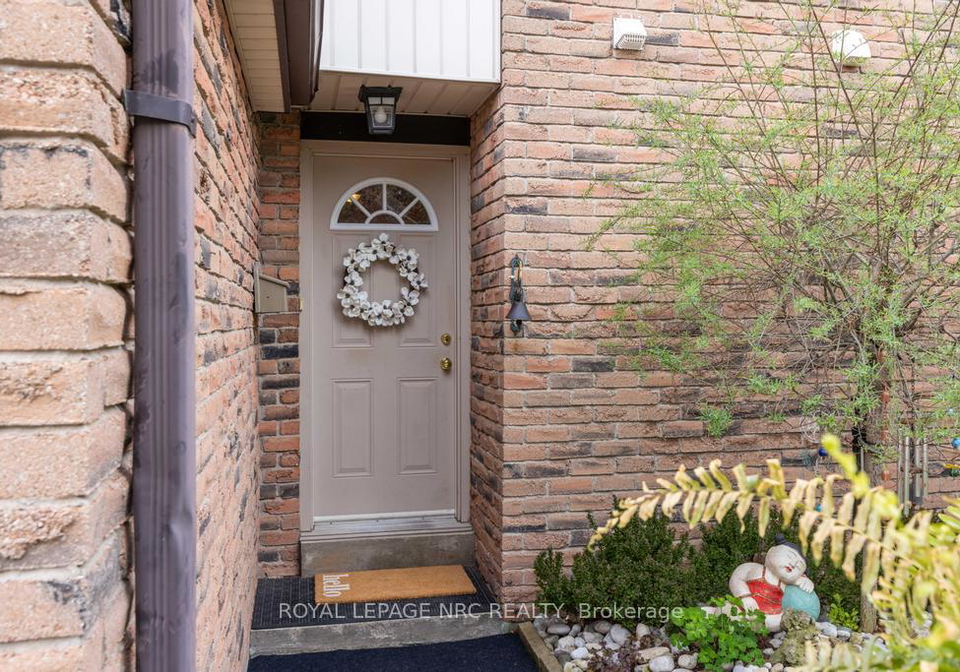 680-regency-court-burlington-ontario-w12182103