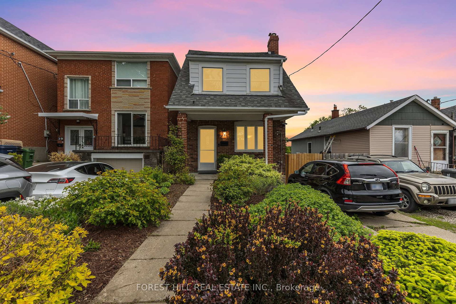 27-dynevor-road-toronto-ontario-w12182184
