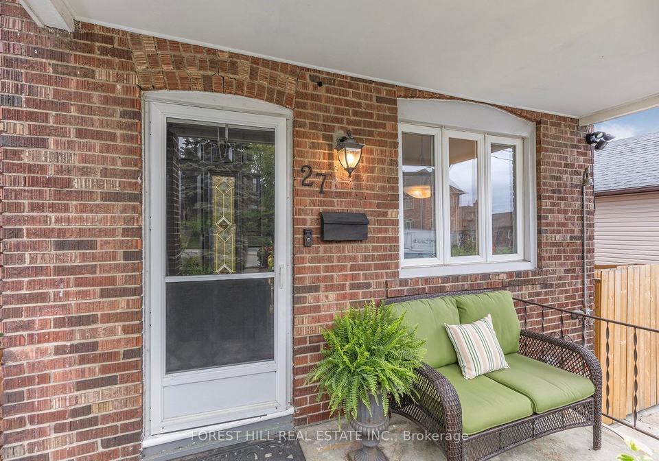 27-dynevor-road-toronto-ontario-w12182184