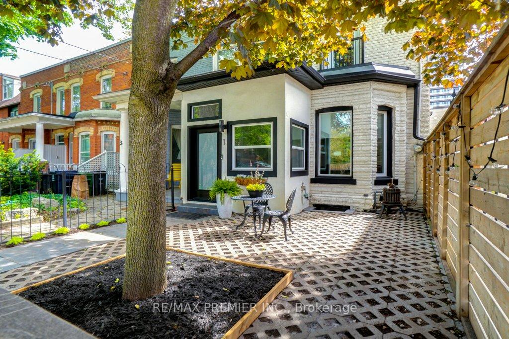 1-gwynne-avenue-toronto-ontario-w12182363