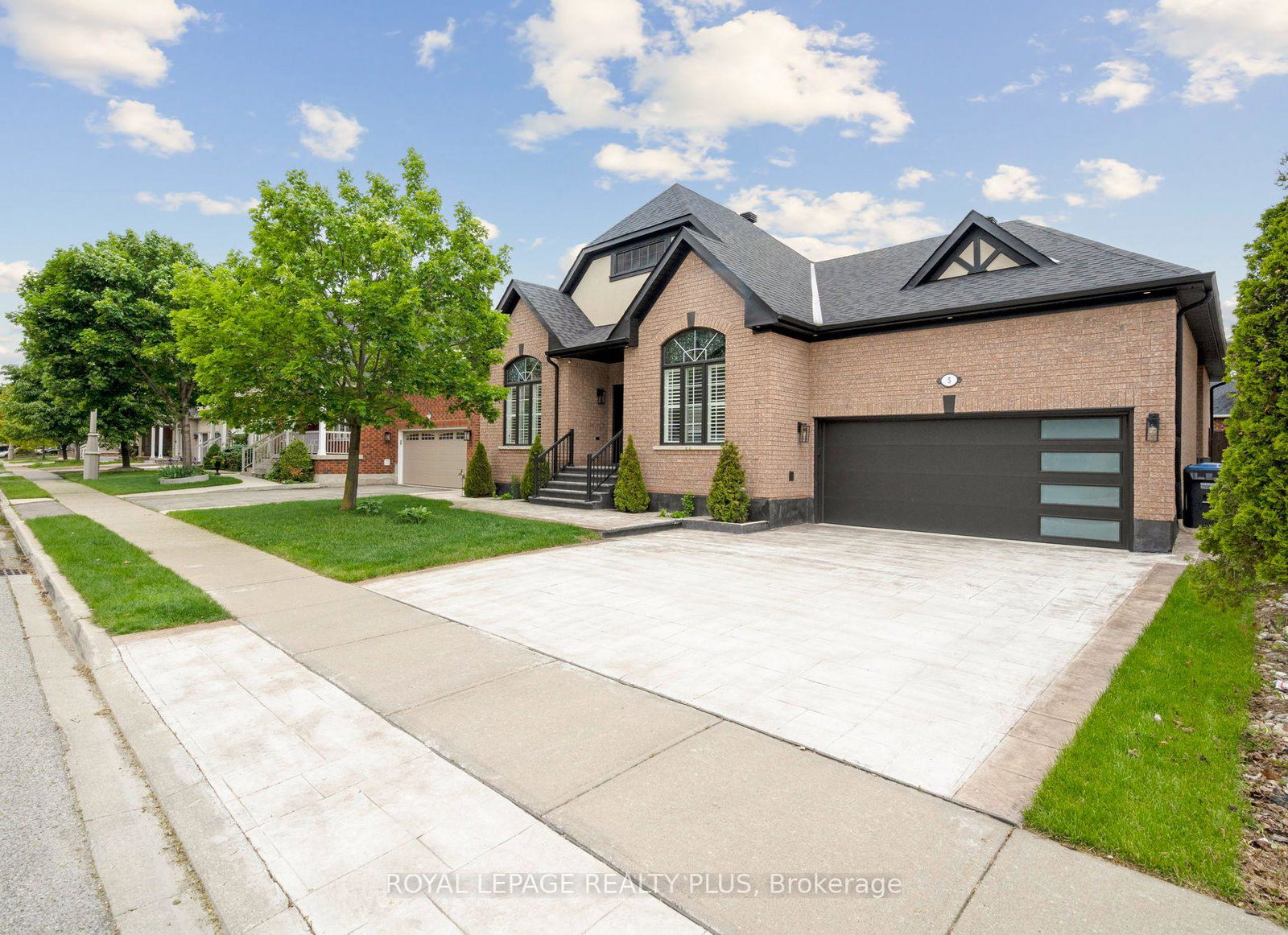 5-redearth-gate-brampton-ontario-w12183075
