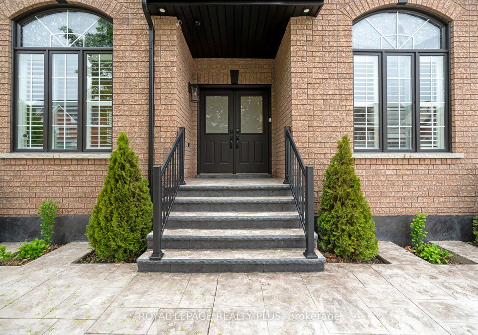 5-redearth-gate-brampton-ontario-w12183075