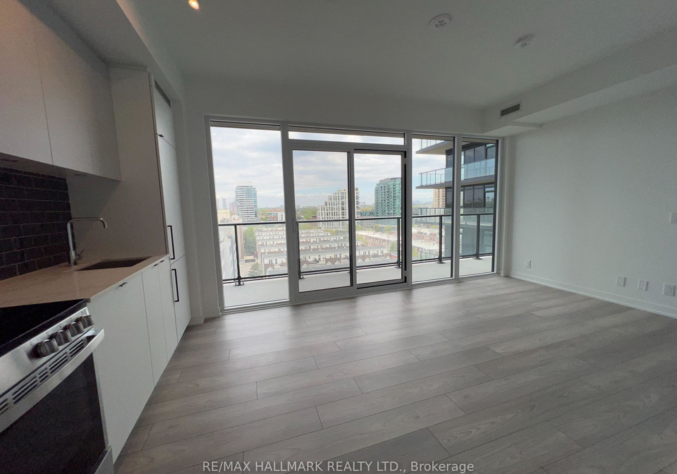 285-dufferin-street-toronto-ontario-w12183077