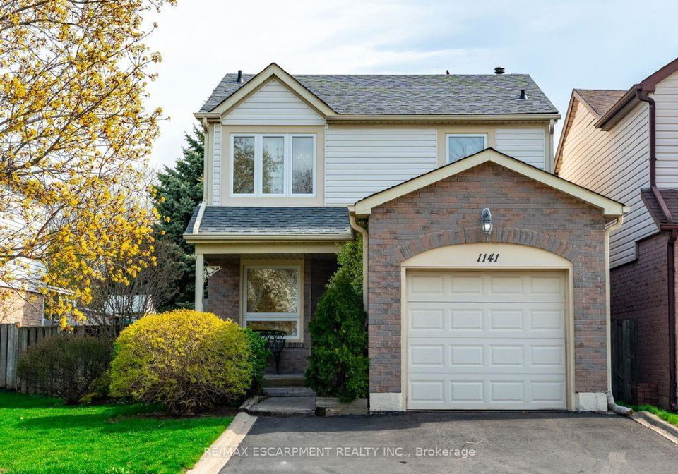 1141-montgomery-drive-oakville-ontario-w12183079