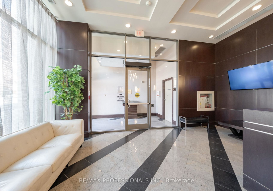 208-enfield-place-mississauga-ontario-w12183768