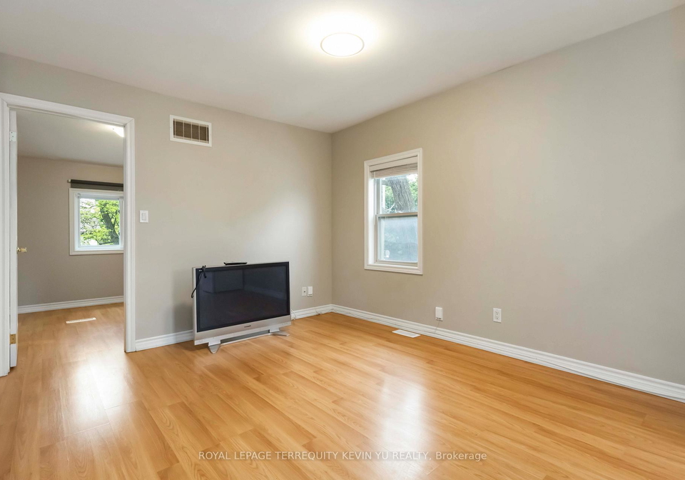 75-rosethorn-avenue-toronto-ontario-w12183805