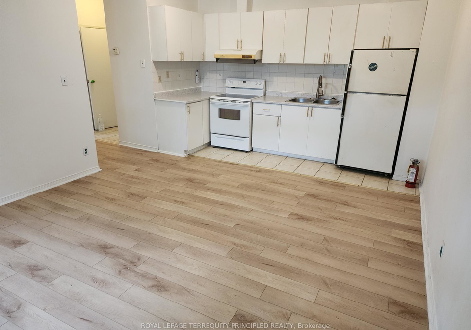 1400-queen-street-w-toronto-ontario-w12184117