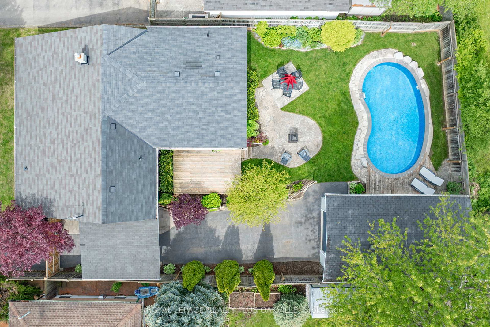 213-mohawk-road-oakville-ontario-w12184785