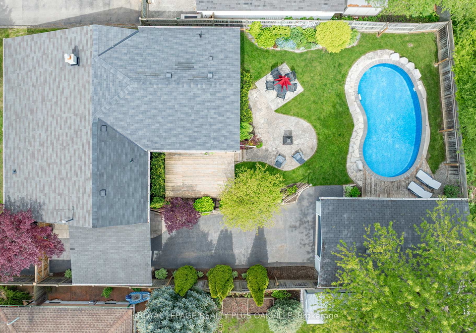 213-mohawk-road-oakville-ontario-w12184785