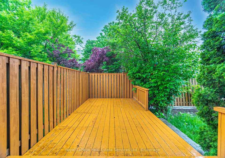 1263-walkers-line-burlington-ontario-w12184794
