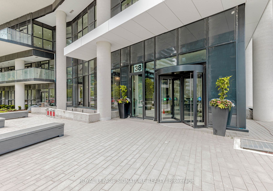 38-annie-craig-drive-etobicoke-ontario-w12184940