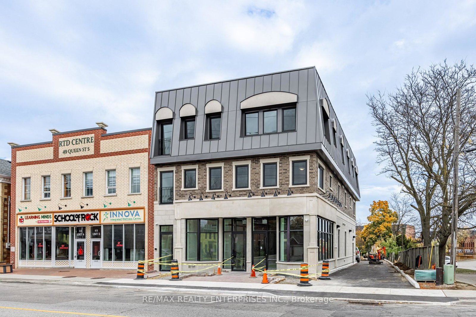 53-queen-street-s-mississauga-ontario-w12184961