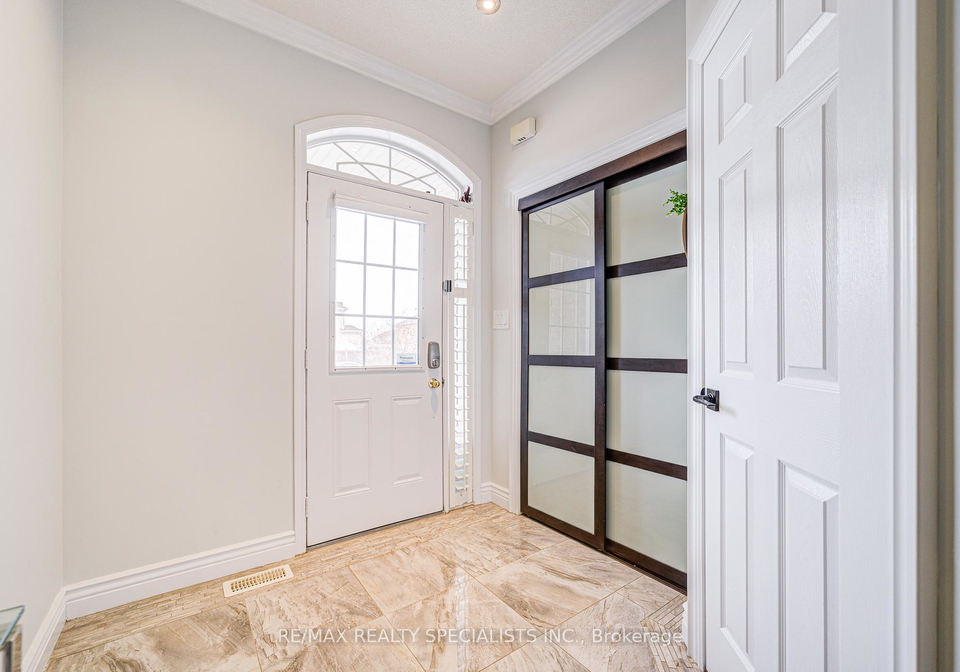 82-yellow-avens-boulevard-brampton-ontario-w12185047