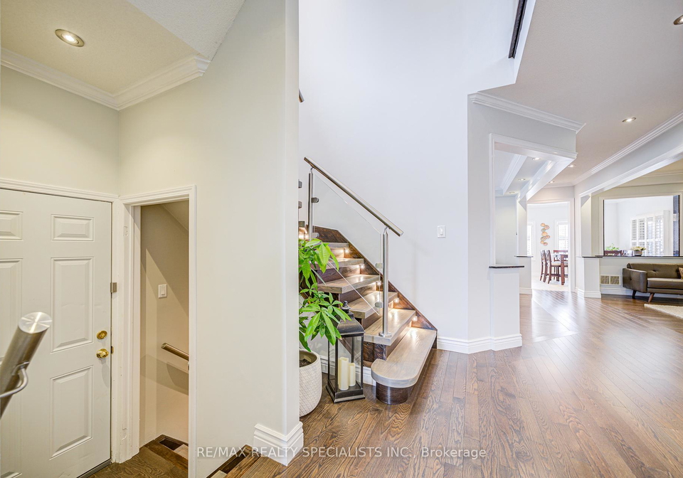 82-yellow-avens-boulevard-brampton-ontario-w12185047
