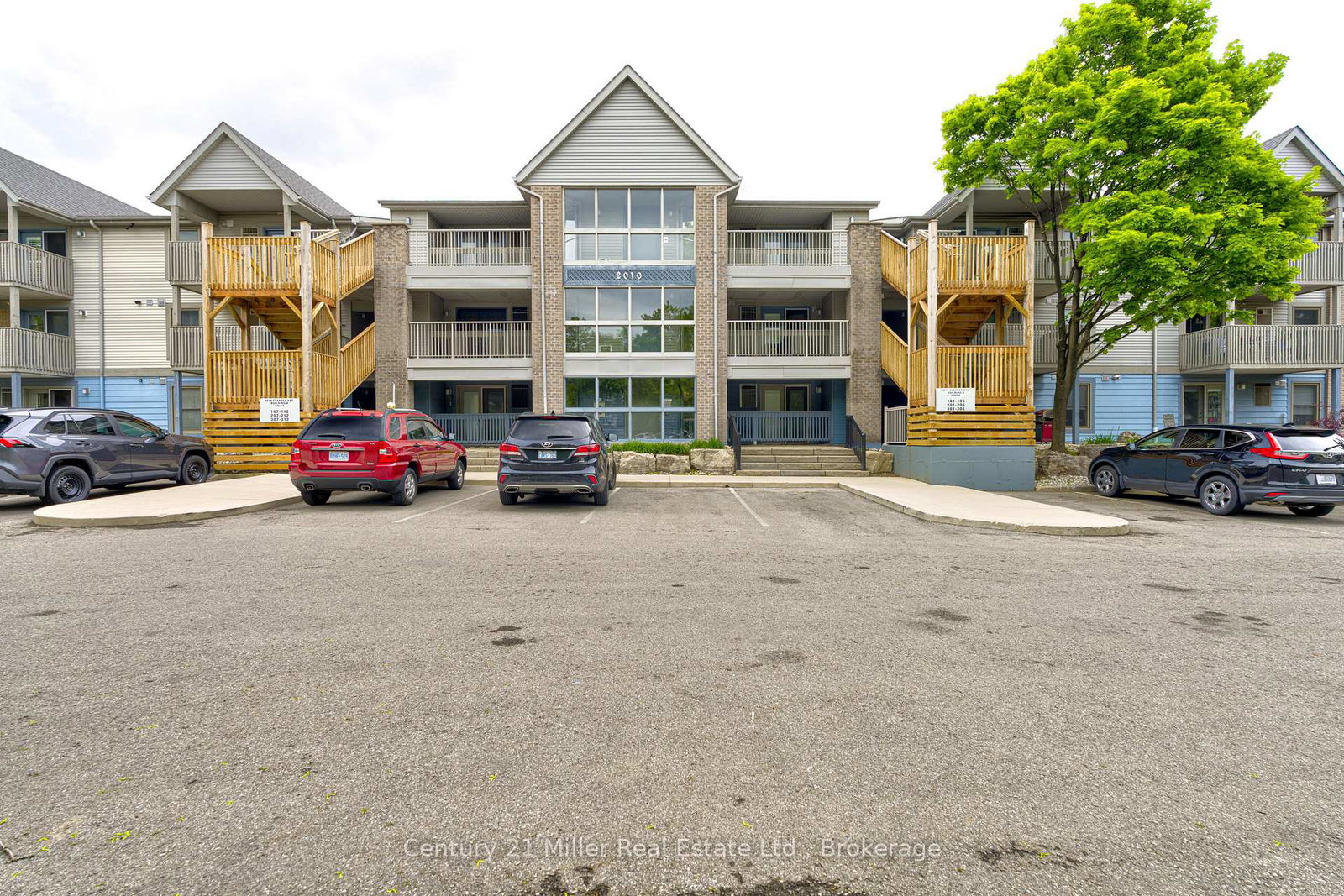 2010-cleaver-avenue-burlington-ontario-w12185153