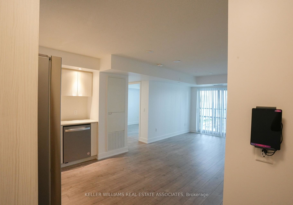 10-eva-road-etobicoke-ontario-w12185233