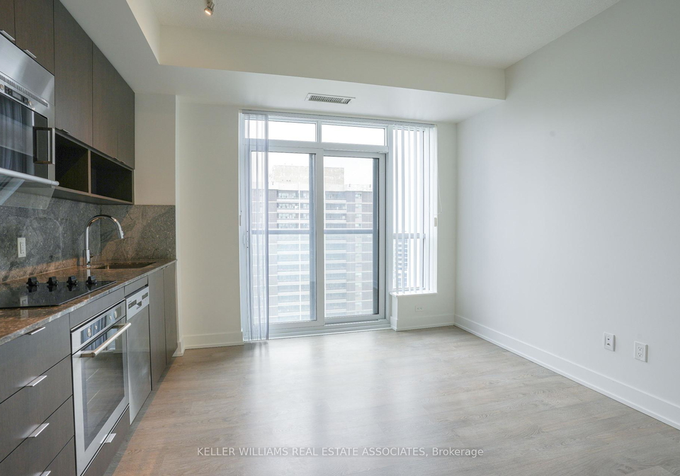 7-mabelle-avenue-etobicoke-ontario-w12185545