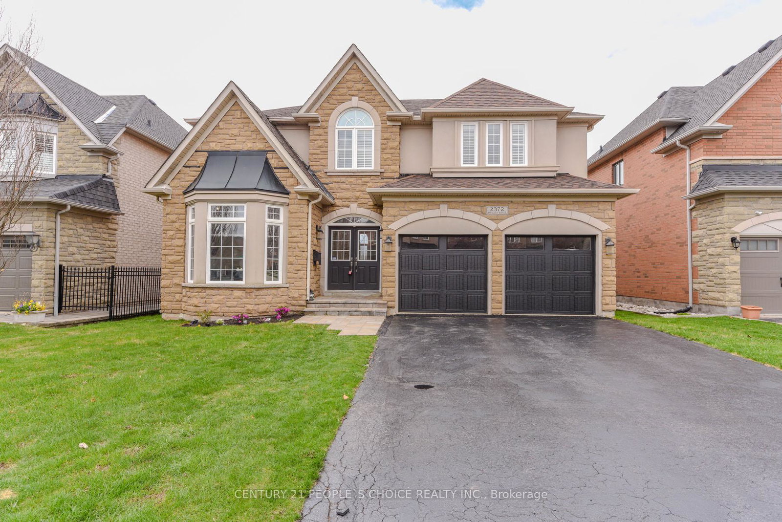 2372-parkglen-avenue-oakville-ontario-w12186056