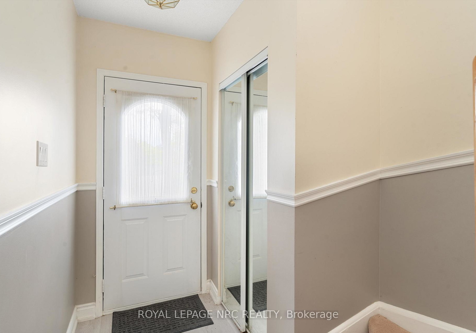 2530-northhampton-boulevard-burlington-ontario-w12186173