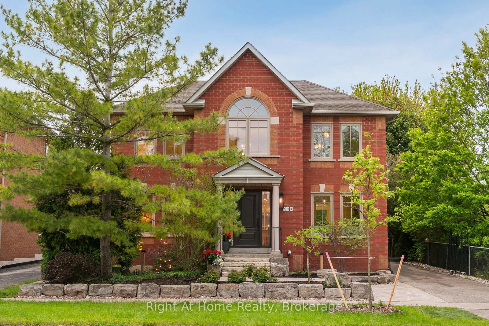 293-river-glen-boulevard-oakville-ontario-w12186443