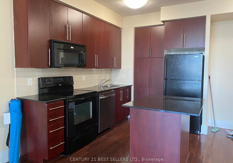 330-burnhamthorpe-road-w-mississauga-ontario-w12186689