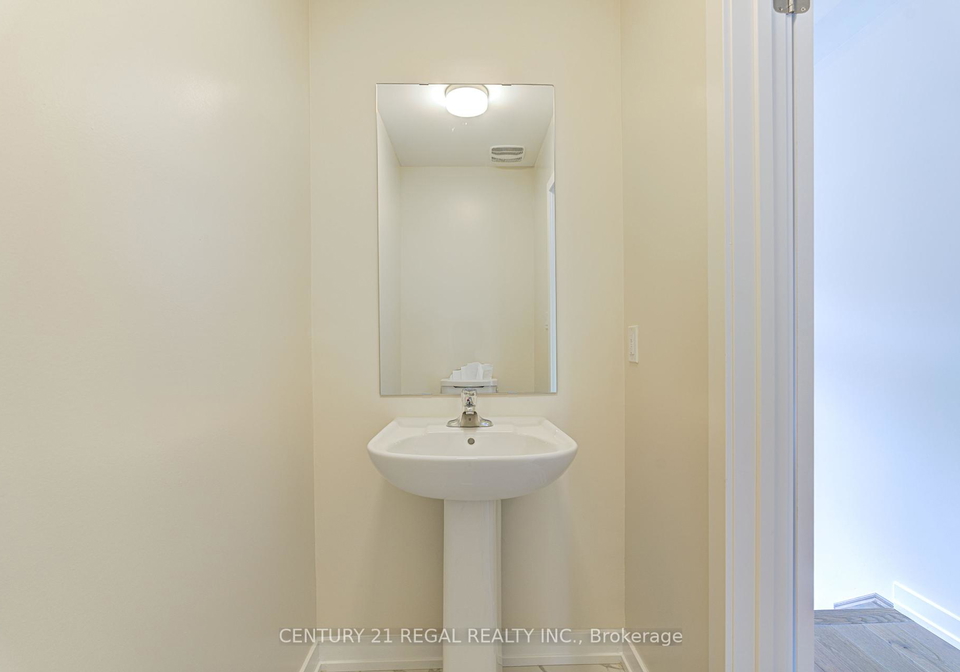 1186-dartmouth-crescent-oakville-ontario-w12186869