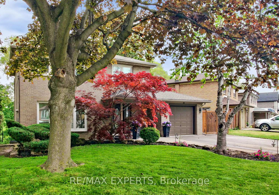 105-mercury-road-etobicoke-ontario-w12186894