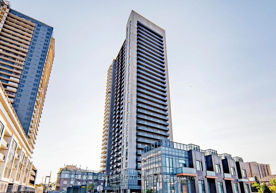8-nahani-way-mississauga-ontario-w12187029