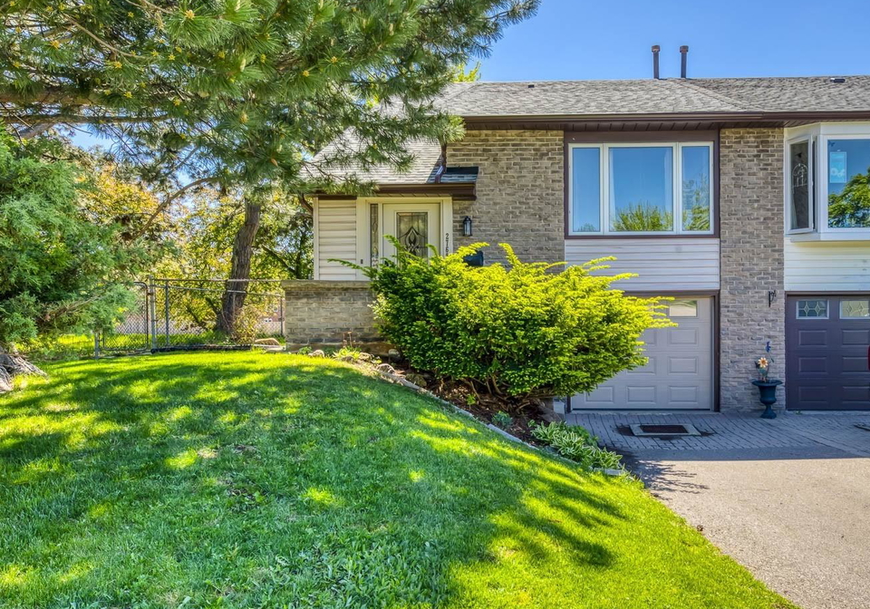 2768-bucklepost-crescent-mississauga-ontario-w12187058