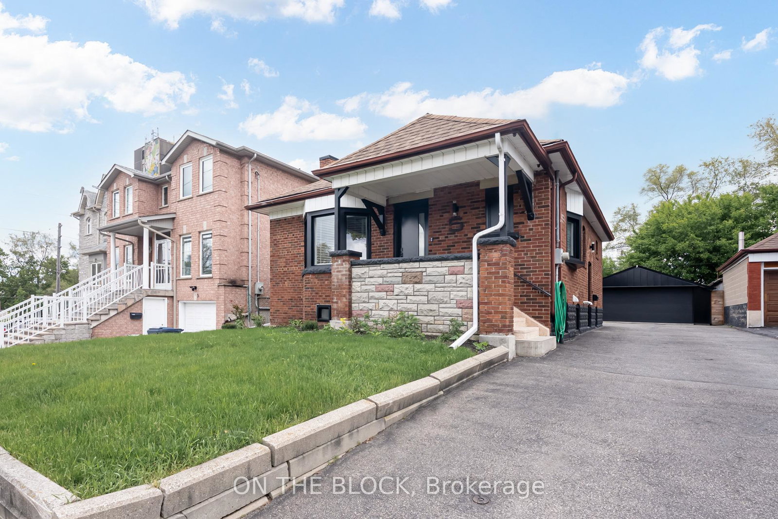 5-east-drive-toronto-ontario-w12187329