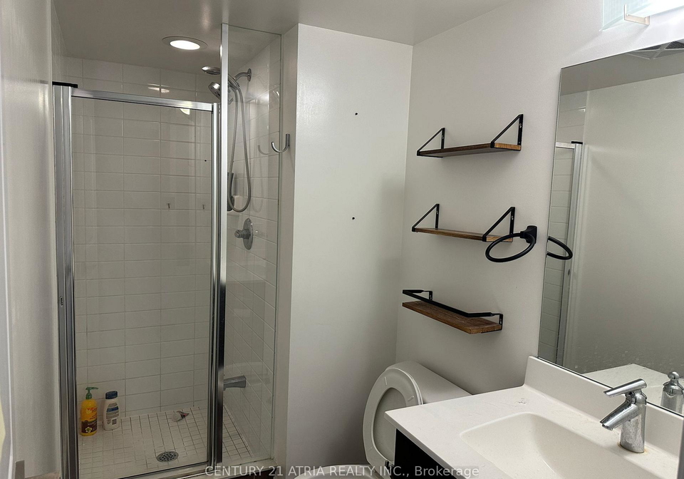 1-de-boers-drive-york-ontario-w12188338