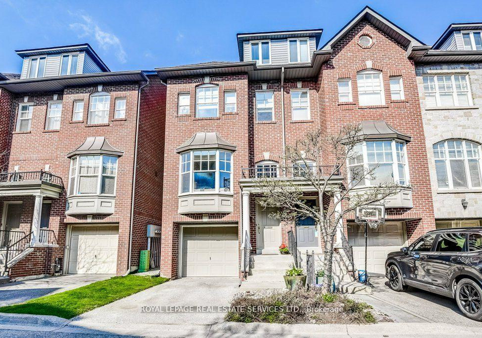17-leaves-terrace-etobicoke-ontario-w12188374